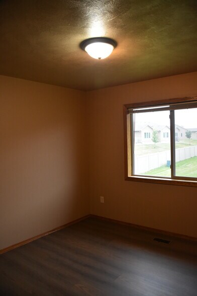 Building Photo - 8102 S Hughes Ave