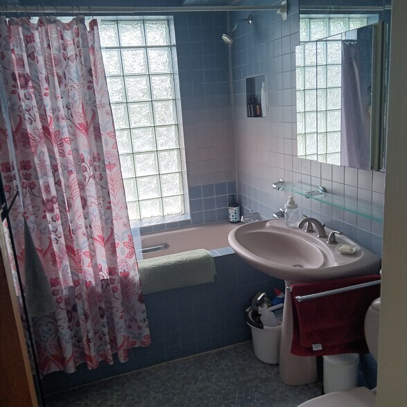 Building Photo - 29 Ogden St