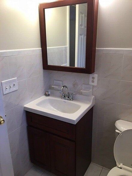 Building Photo - 2 Casper Ct