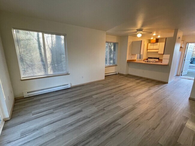 Building Photo - 2 Bed, 1 Bath Apartment in Blaine