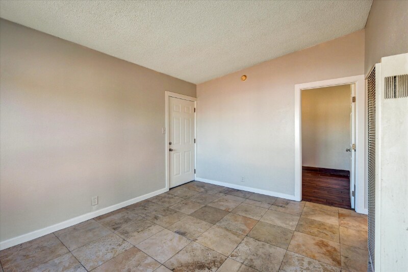 Building Photo - 8508 Avalon Blvd