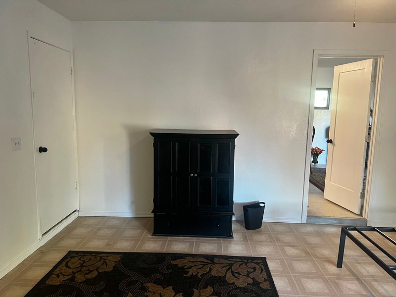 Building Photo - 3 S County Center Dr