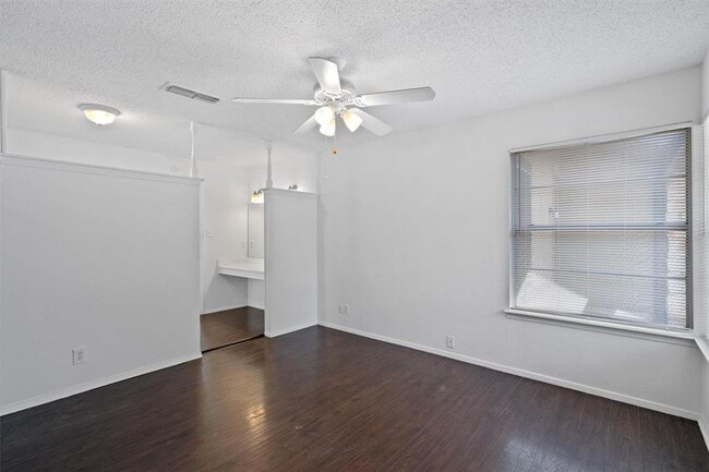 Building Photo - 12215 Old Stage Trail