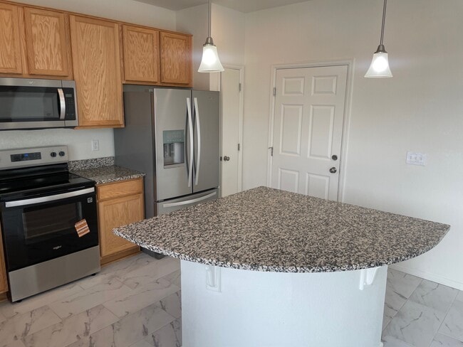 Building Photo - 4406 N Quatar Ct