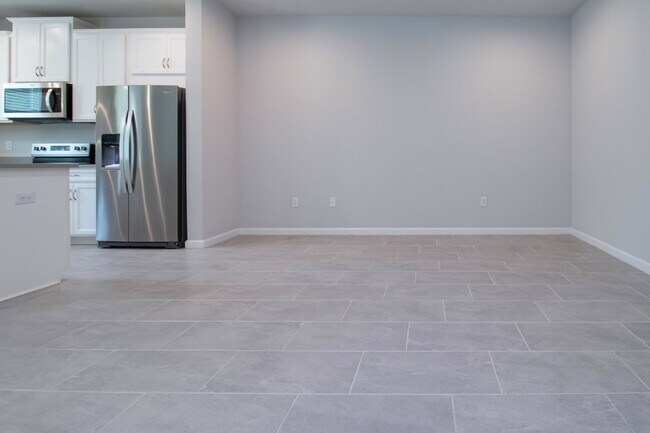Building Photo - Stunning 3 Bed Townhouse for Rent in Lakewood Ranch! Spacious, Modern, and Move-In Ready!