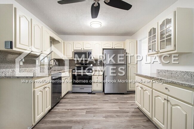 Building Photo - 3782 Paddington Trail