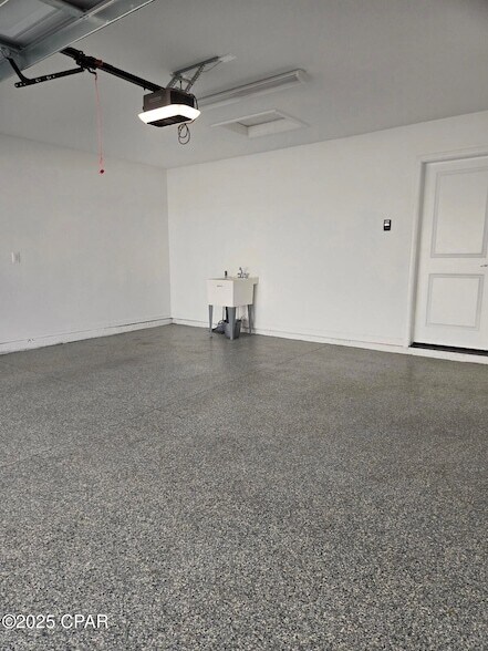 Building Photo - 8320 Jollymon Wy