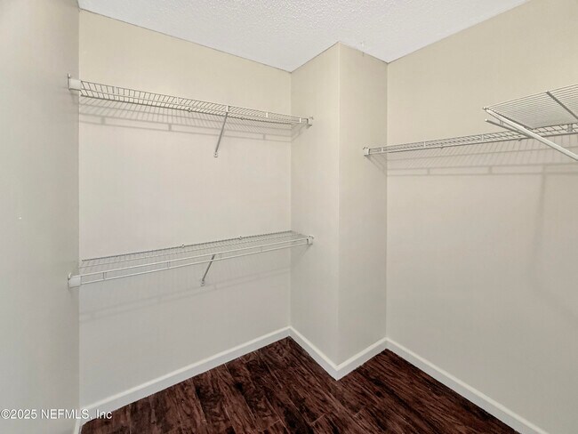 Building Photo - 10879 Cabbage Pond Ct