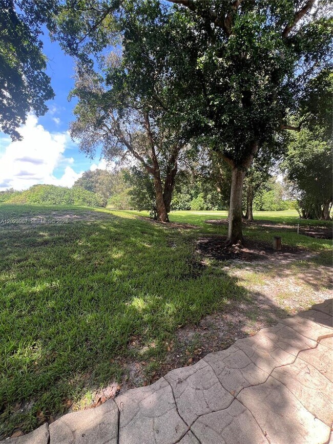 Building Photo - 16373 Malibu Dr