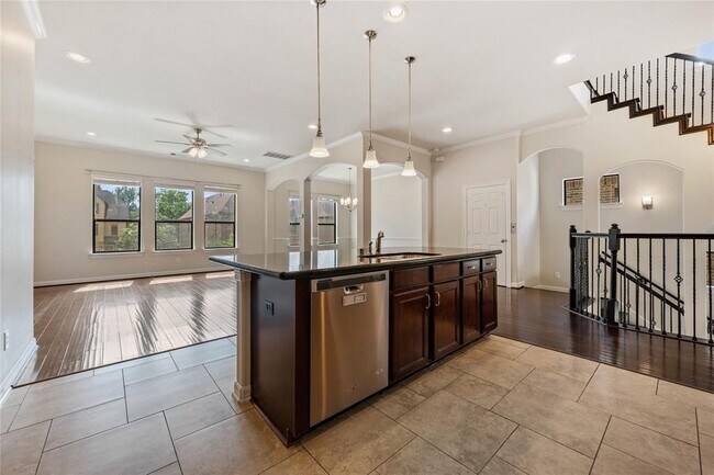 Building Photo - 2737 King's Retreat Cir