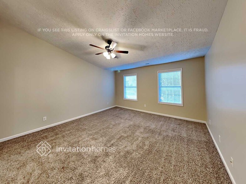 Building Photo - 6021 Woodcreek Dr