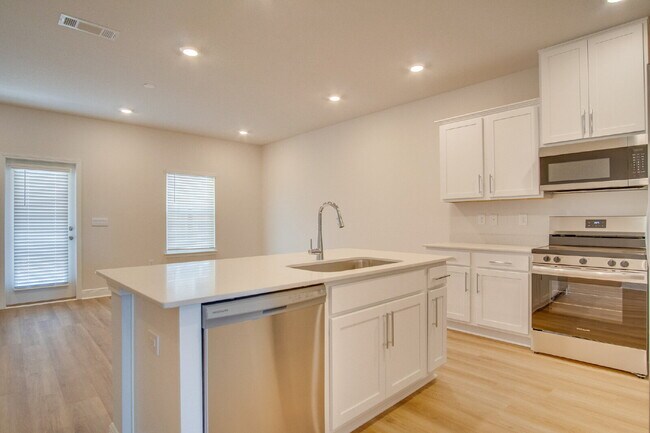 Building Photo - Brand New! Stylish 3BR/2.5BA Townhome with Modern Finishes, Quartz Kitchen, Garage, and Easy Acce...
