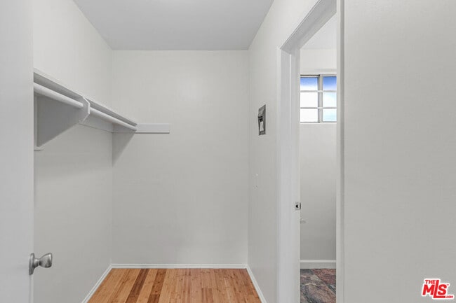 Building Photo - 2637 S Centinela Ave