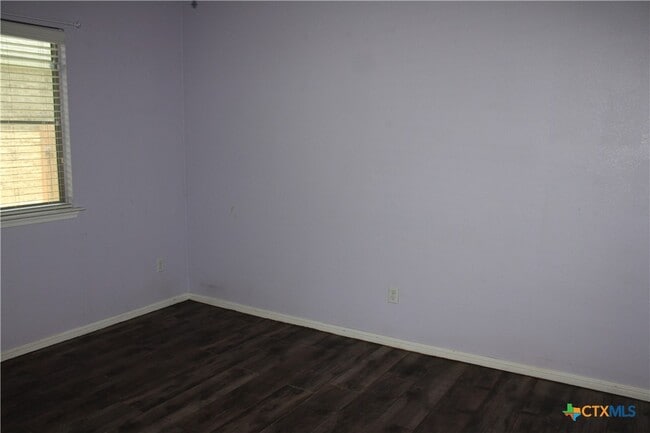 Building Photo - 167 Chering Dr