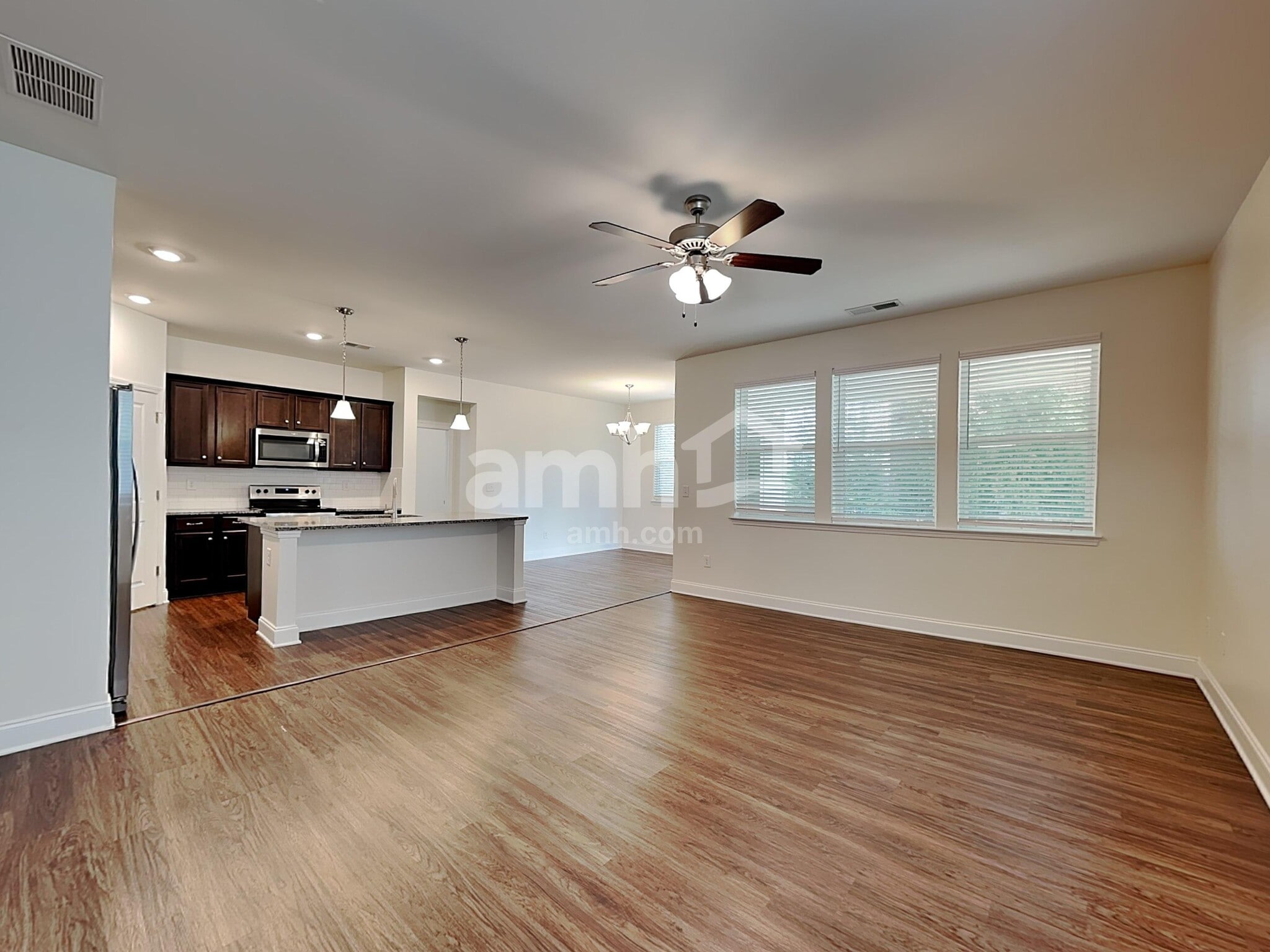 Building Photo - 4905 Canyon Creek Way