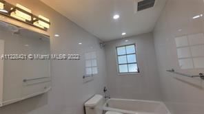 Building Photo - 3 br, 2 bath House - 1121 Cotorro Ave # 2