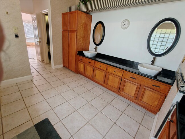 Building Photo - 3446 Mimosa Way