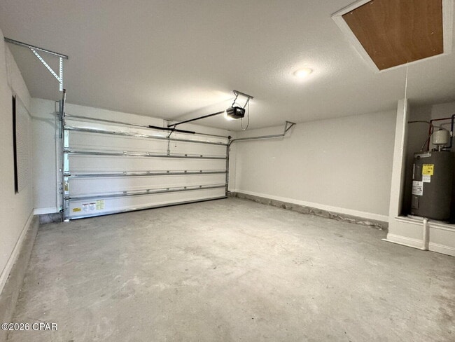Building Photo - 3851 Redbud Wy