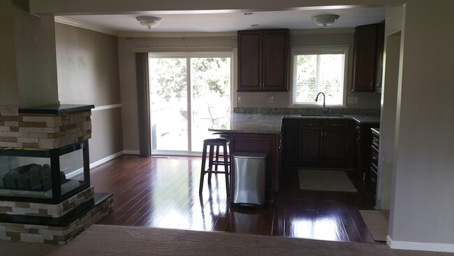 Building Photo - 9028 Garfield Dr