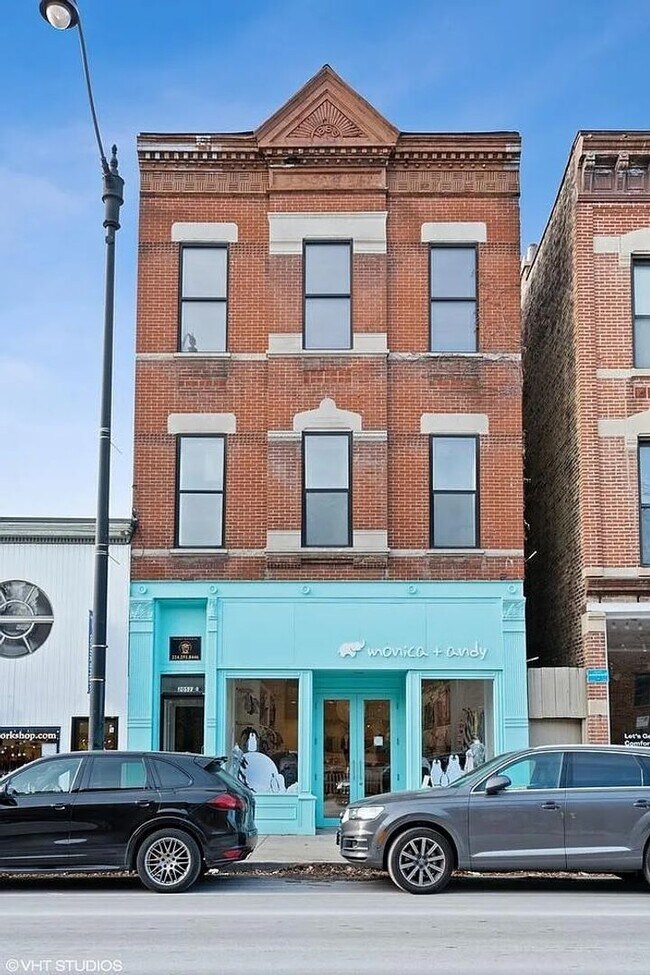 Building Photo - 2052 N Halsted St