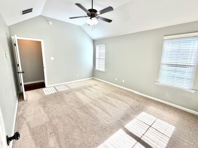 Building Photo - ColtonDr4037