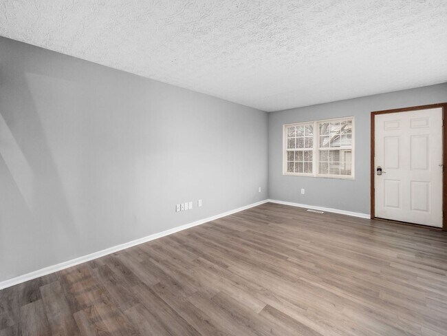 Building Photo - This home is going to go FAST! Apply TODAY!