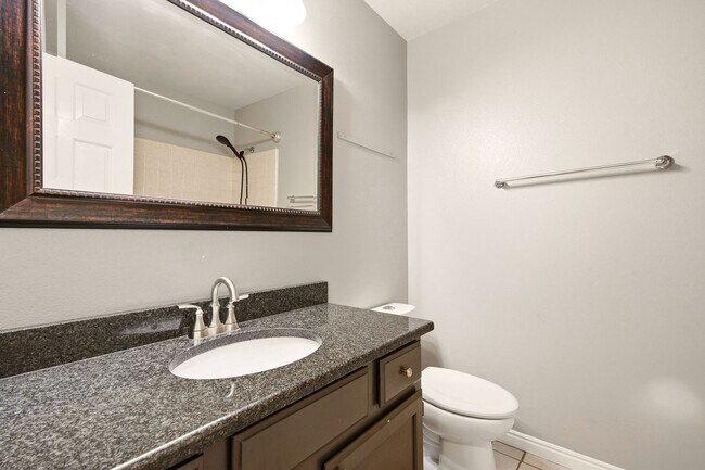 Building Photo - 1203 N 100 E