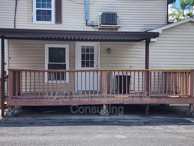 Building Photo - 1319 Autumn Ave