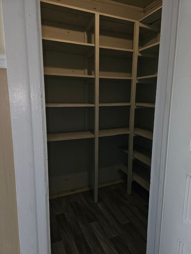 Building Photo - 4 bedroom/2 bathroom house in Florence, ju...