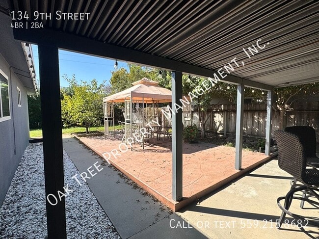 Building Photo - 134 9th St