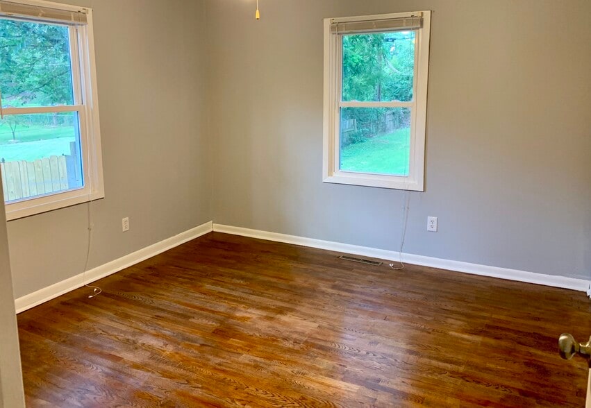 Bedroom 3 - 3166 S Parkview Ave