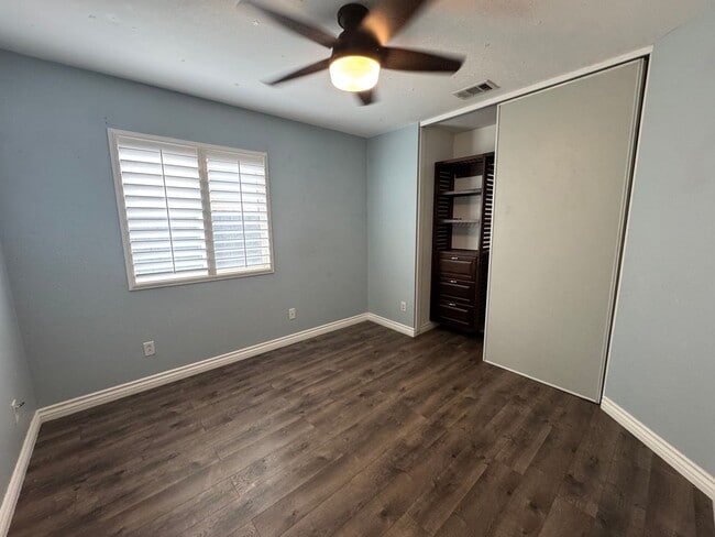 Building Photo - Calling All Military Families!!!Beautiful ...