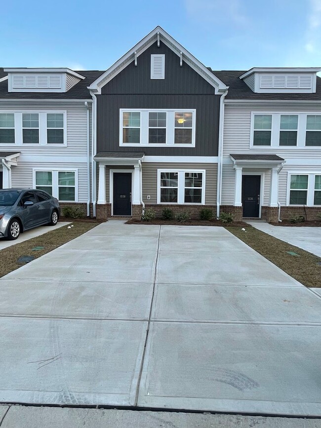 Building Photo - Fabulous New Townhouse in Columbia SC!