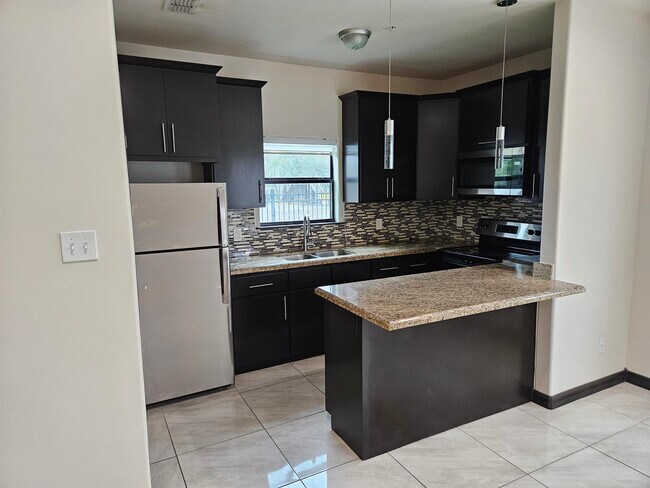 Building Photo - 2907 Clark Blvd