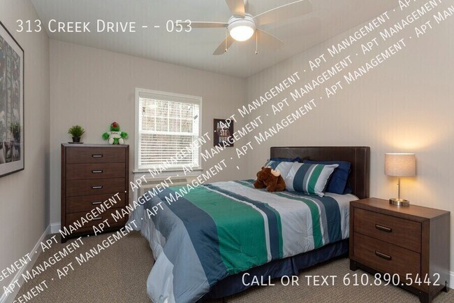 Building Photo - 313 Creek Dr