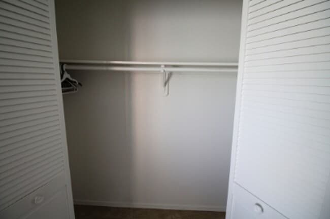 Building Photo - Townhome COMING AVAILABLE SOON!!!! Cute 2bd/2ba