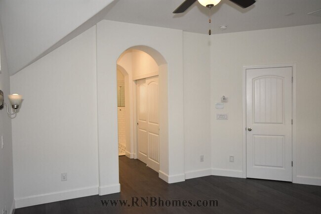 Building Photo - 1096 Provence Village Dr