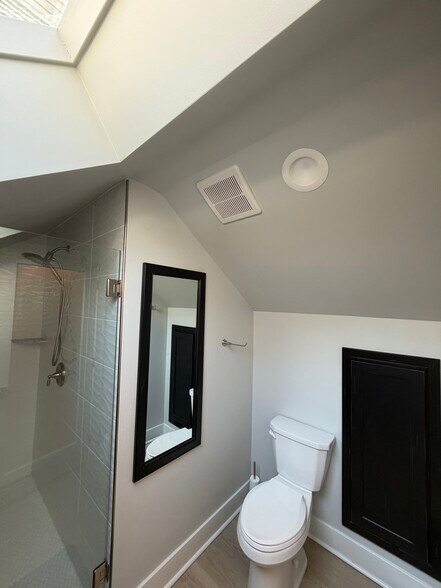 Building Photo - 216 S Sugan Rd