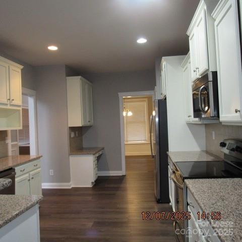 Building Photo - 8520 Dargan Ln