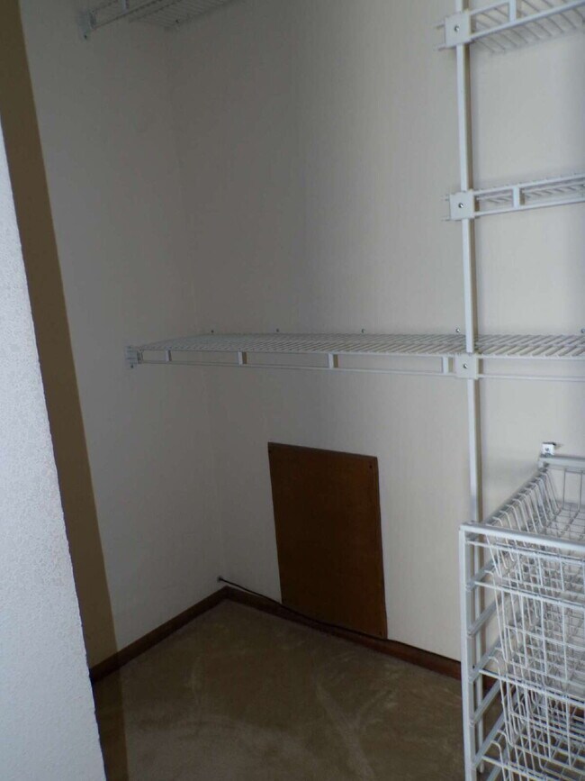 Building Photo - Four Lakes - Centennial - 3 Bedroom - 3 Ba...