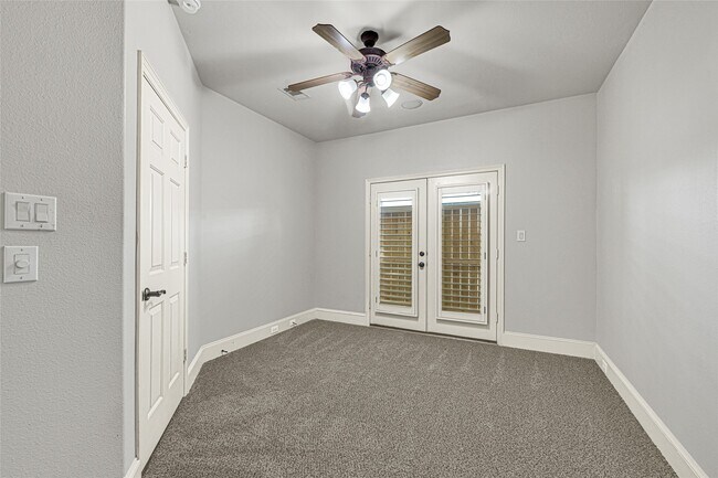 Building Photo - 5206 Washington Ave