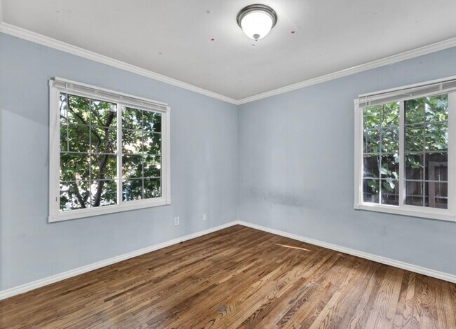 Building Photo - 6241 Canby Ave