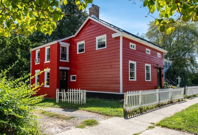 Building Photo - 88 S Hamilton St