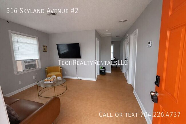 Building Photo - 316 Skyland Ave