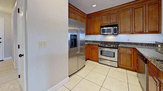 Building Photo - 1478 Riverplace Blvd