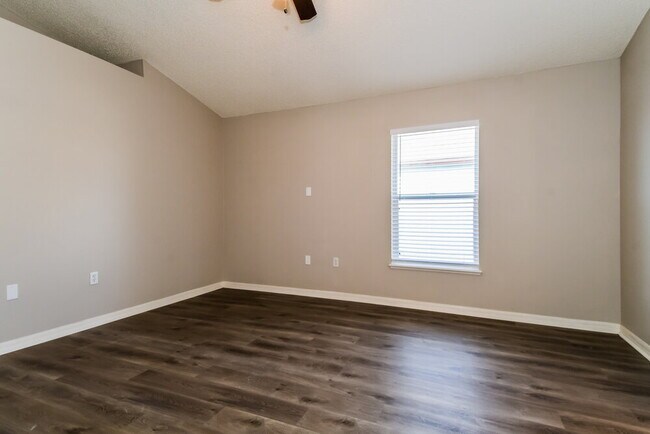 Building Photo - 11157 Wyndham Hollow Ln
