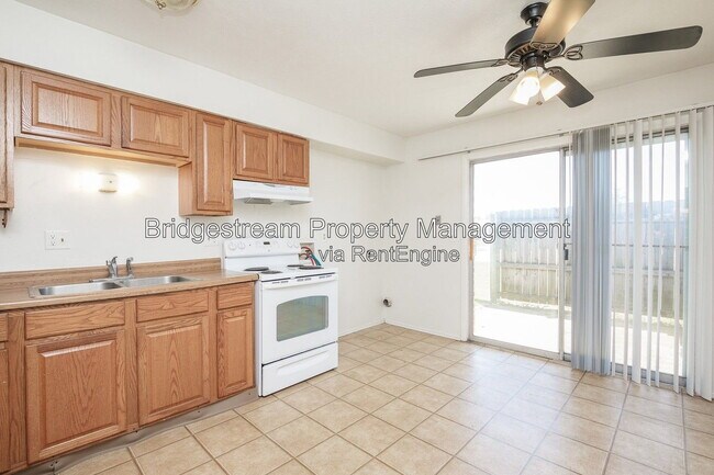 Building Photo - 4545 Wayne Meadows Cir