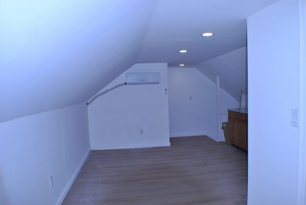 Building Photo - 3 Portina Rd