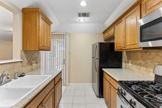Building Photo - 8340 Fathom Cir
