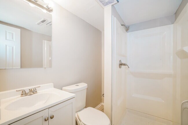 Building Photo - 6544 Portsmouth Dr